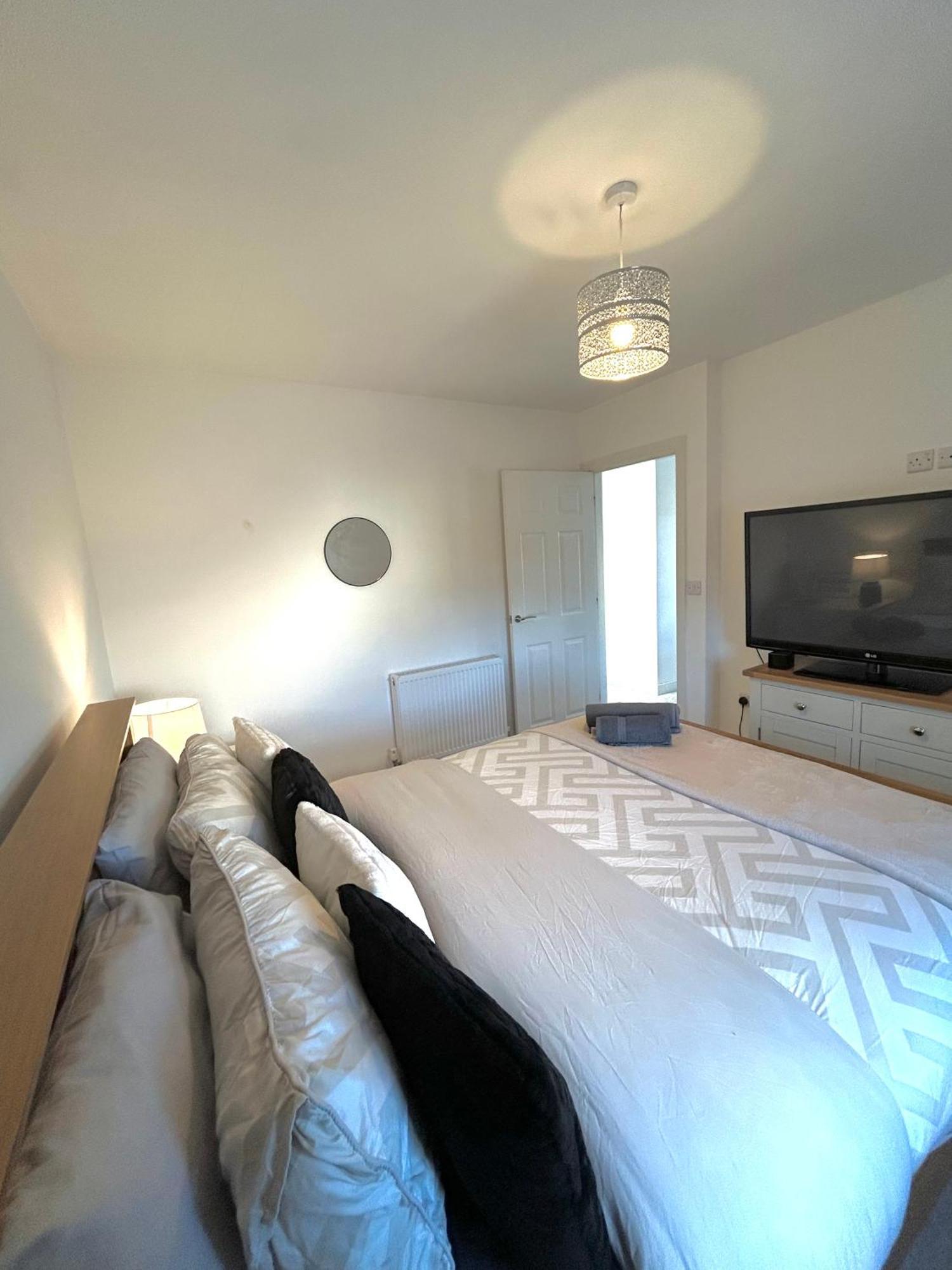 Luxury Countryside Stay - Waters Upton, טלפורד מראה חיצוני תמונה